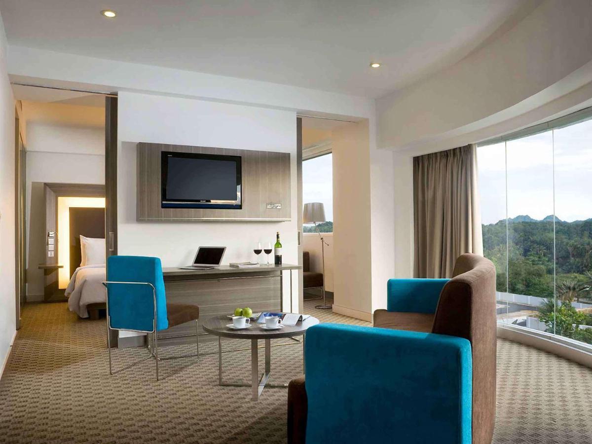 פאנגקאלפינאנג Novotel Bangka Hotel & Convention Center מראה חיצוני תמונה